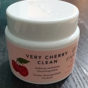 FARMACY Very Cherry Clean